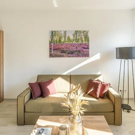 Apartment Gsw Gästewohnungen Karl-marx-straße 42 *