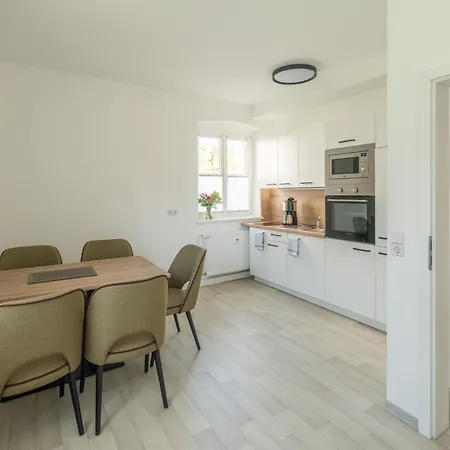 Apartment Gsw Gaestewohnungen Karl-marx-strasse 42 Guben